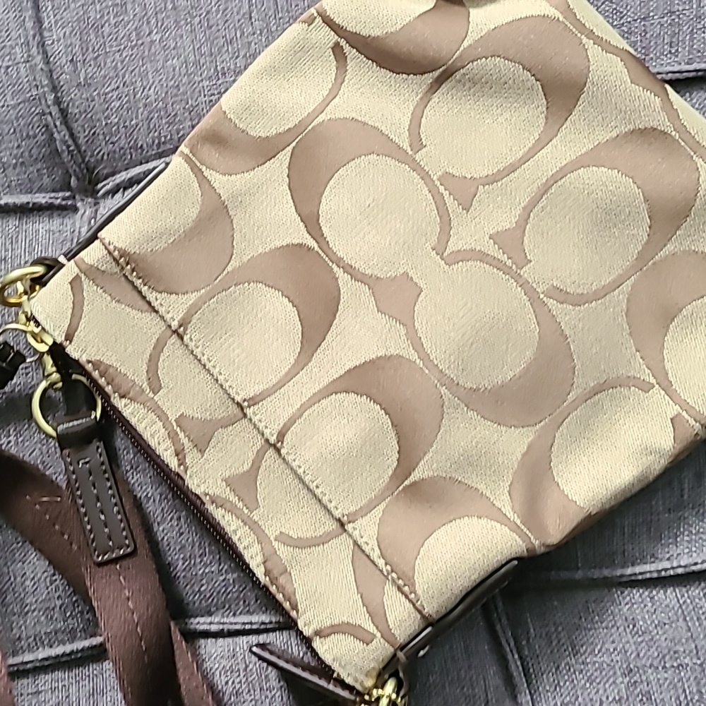Coach crossbody purse bag - Picture 15 of 17